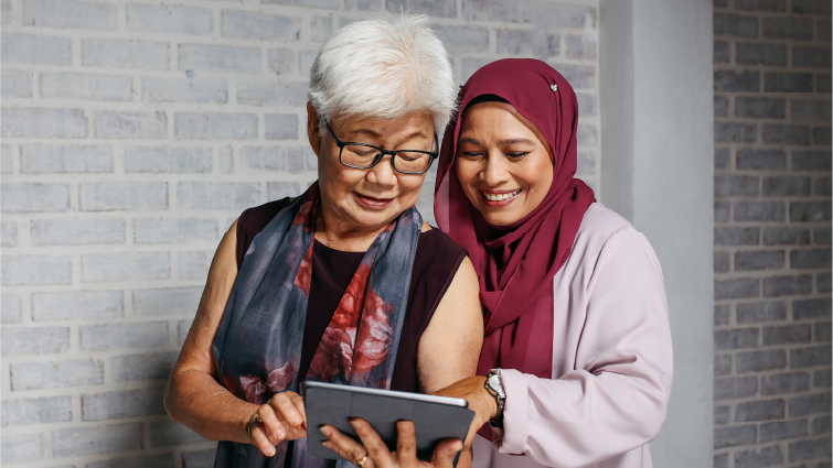 Helping seniors pick up digital skills and navigate smart devices